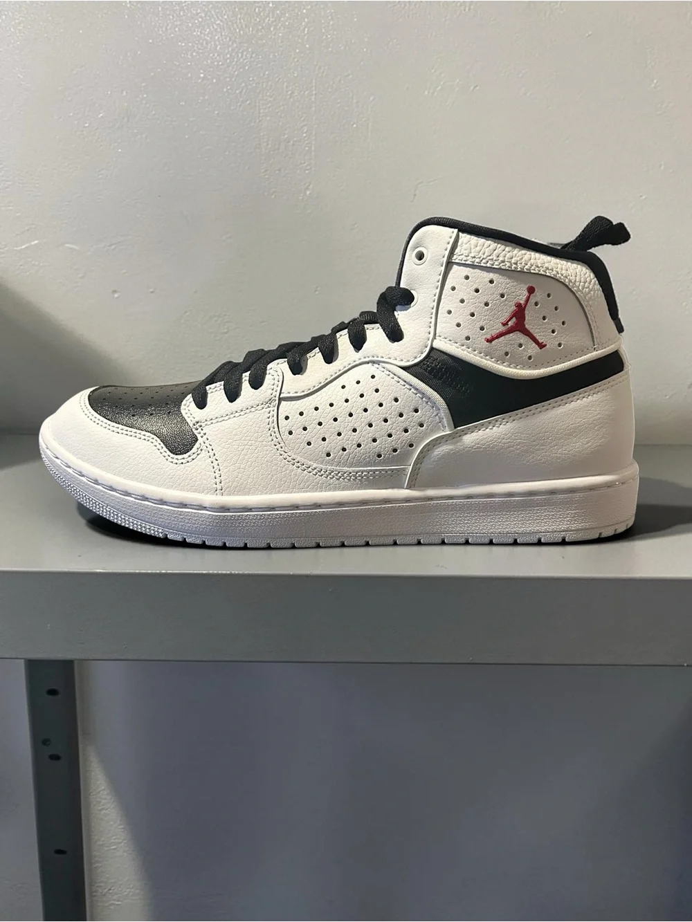 Air Jordan Access 'White Black'